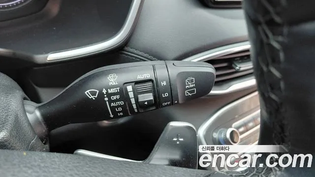 Hyundai Santafe 2023 — фото 27