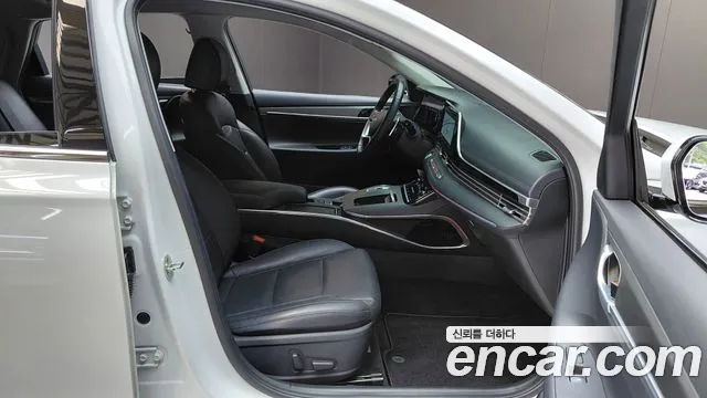 Hyundai Grandeur 2022 — фото 16