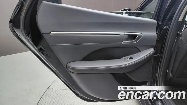 Hyundai Sonata 2023 — фото 15
