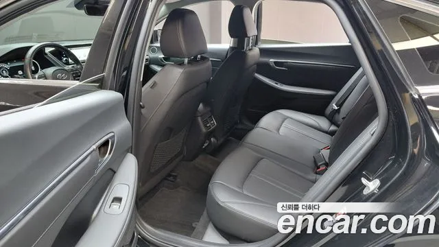 Hyundai Sonata 2023 — фото 16
