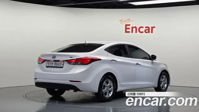 Hyundai AVANTE 2015 — фото 2