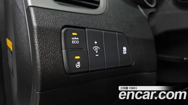 Hyundai AVANTE 2015 — фото 16