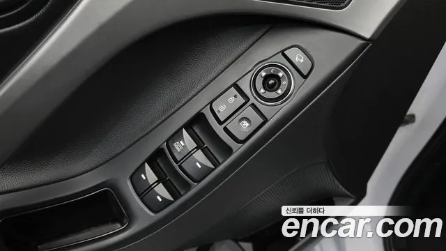 Hyundai AVANTE 2015 — фото 18