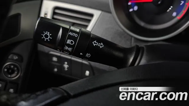 Hyundai AVANTE 2015 — фото 19