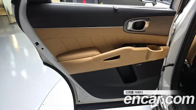 Kia Sorento 2021 — фото 15