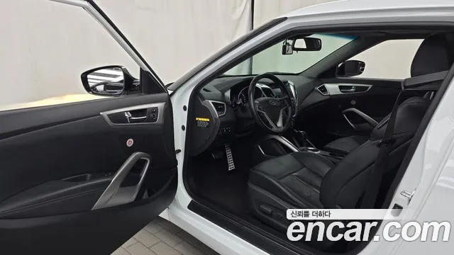 Hyundai Veloster 2015 — фото 13