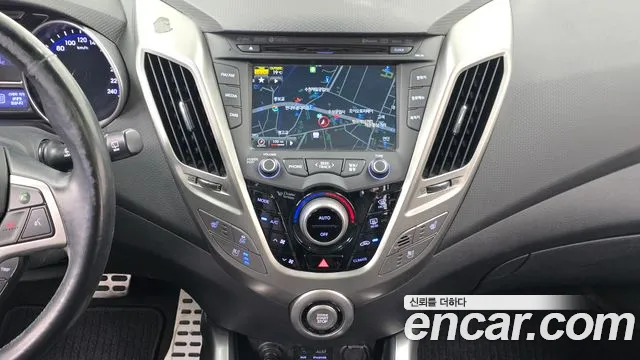 Hyundai Veloster 2015 — фото 18