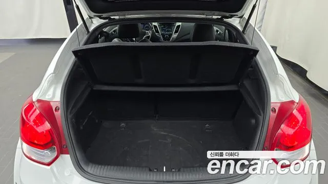 Hyundai Veloster 2015 — фото 24
