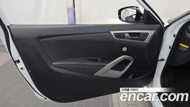 Hyundai Veloster 2015 — фото 14