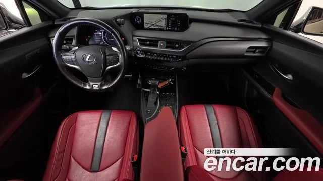 Lexus UX 2020 — фото 10