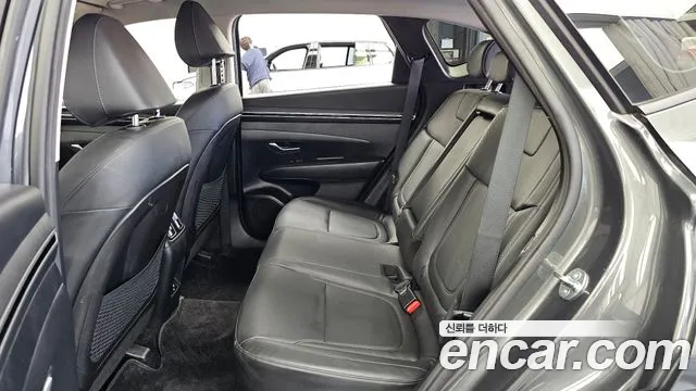 Hyundai Tucson 2023 — фото 16