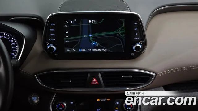 Hyundai Santafe 2019 — фото 20