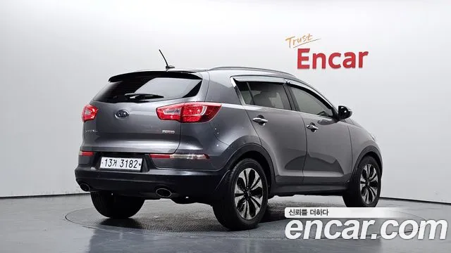 Kia Sportage 2012 — фото 2