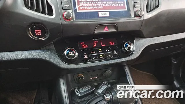 Kia Sportage 2012 — фото 17