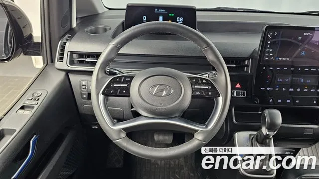 Hyundai Staria 2022 — фото 21