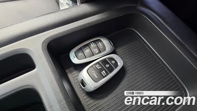 Hyundai Staria 2022 — фото 23