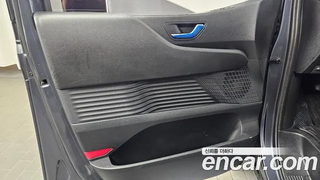 Hyundai Staria 2022 — фото 14
