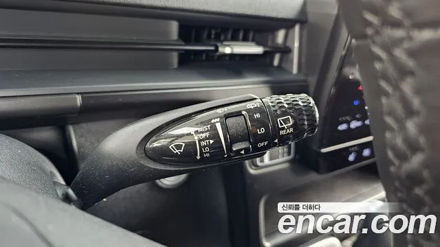 Hyundai Staria 2022 — фото 31