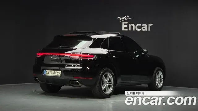 Porsche Macan 2021 — фото 2