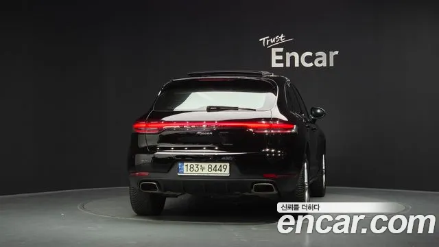 Porsche Macan 2021 — фото 4