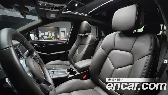 Porsche Macan 2021 — фото 20