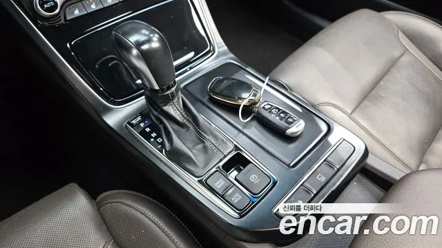 Hyundai Grandeur 2017 — фото 9