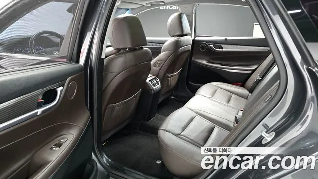 Hyundai Grandeur 2017 — фото 11