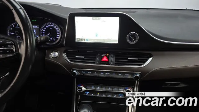 Hyundai Grandeur 2017 — фото 13