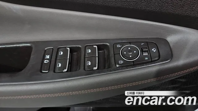 Hyundai Santafe 2019 — фото 22