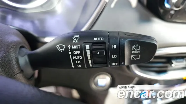 Hyundai Santafe 2019 — фото 25