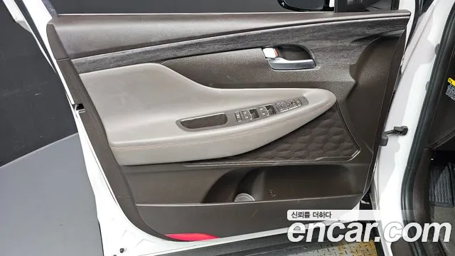 Hyundai Santafe 2019 — фото 15