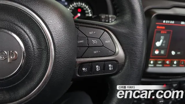 Jeep Renegade 2021 — фото 36