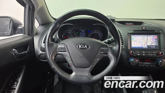 Kia K3 2015 — фото 18