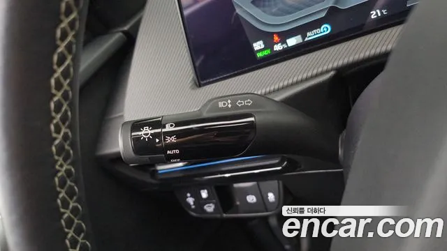 Kia EV6 2022 — фото 29