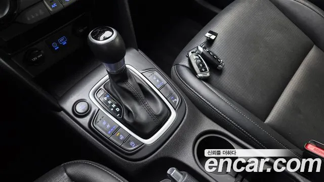 Hyundai Kona 2018 — фото 12