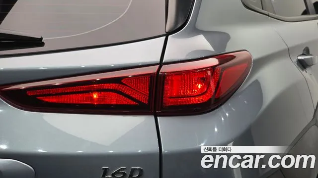 Hyundai Kona 2018 — фото 9