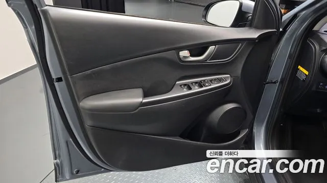 Hyundai Kona 2018 — фото 14