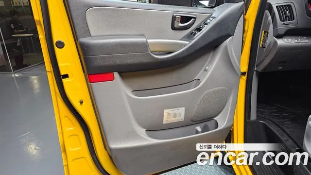 Hyundai Starex 2021 — фото 14