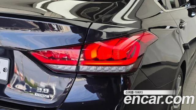 Genesis G80 2017 — фото 9