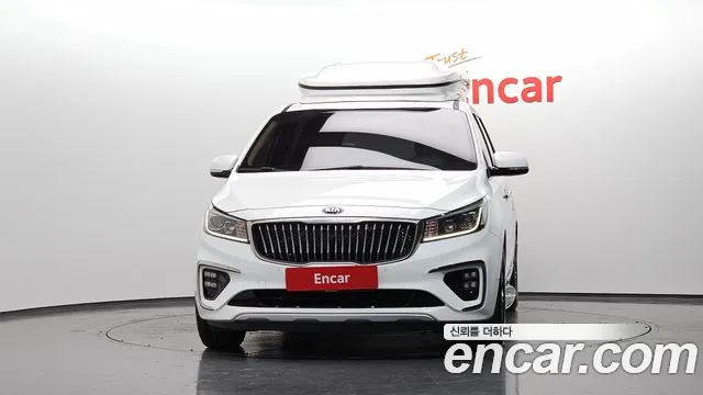 Kia Canival 2019 — фото 3