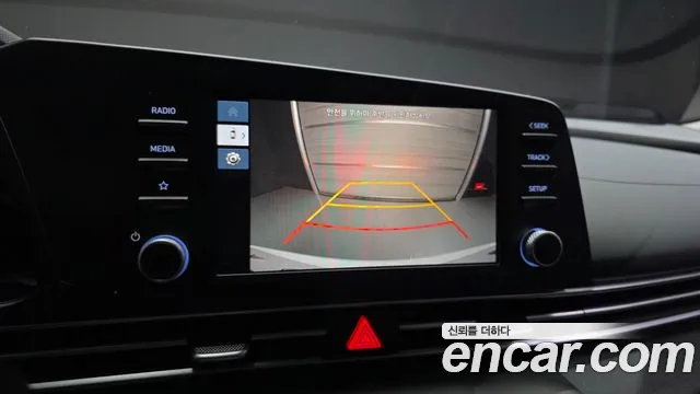 Hyundai AVANTE 2023 — фото 18