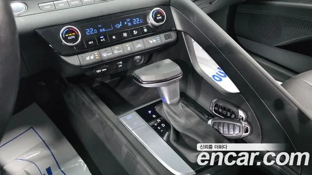 Hyundai AVANTE 2023 — фото 12