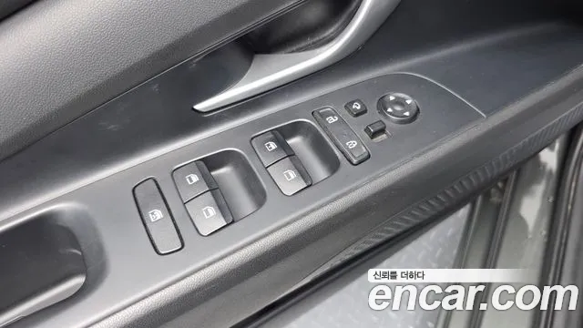 Hyundai AVANTE 2023 — фото 27