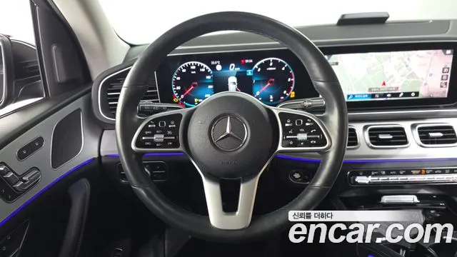 Mercedes-Benz GLE-Class 2020 — фото 19