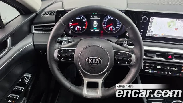 Kia K5 2021 — фото 19