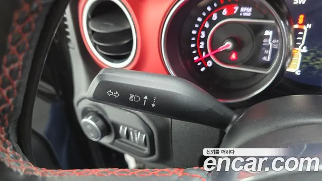 Jeep Wrangler 2019 — фото 29