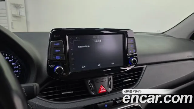 Hyundai i30 2018 — фото 20