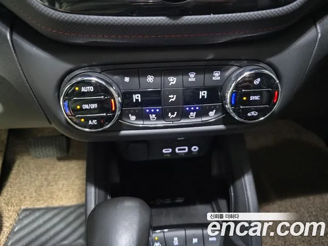 Chevrolet Korea Trailblazer 2022 — фото 16