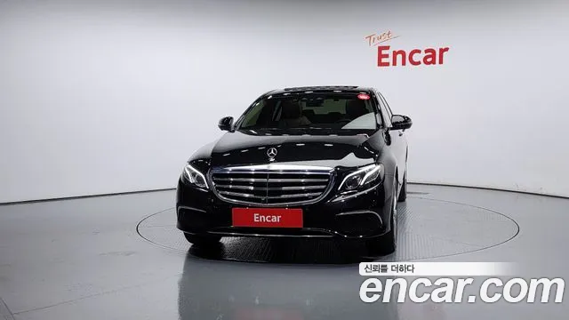 Mercedes-Benz E-Class 2020 — фото 3