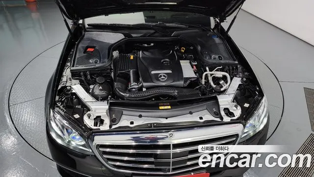 Mercedes-Benz E-Class 2020 — фото 6